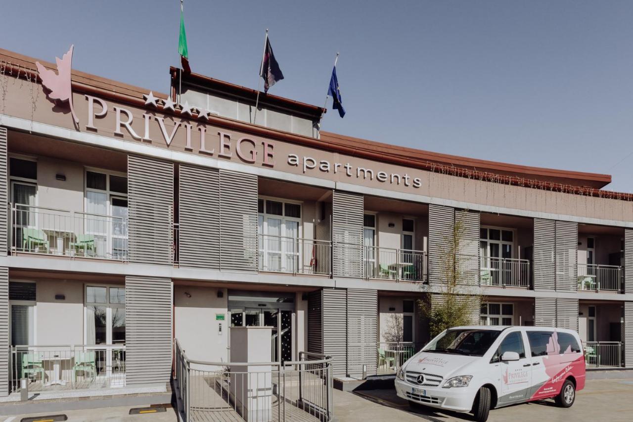 Privilege Apartments Вімеркате Екстер'єр фото