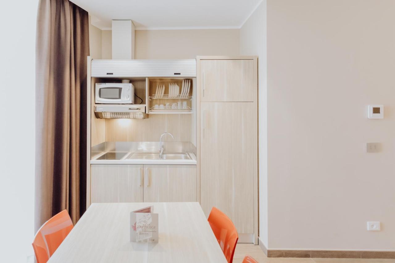 Privilege Apartments Вімеркате Екстер'єр фото