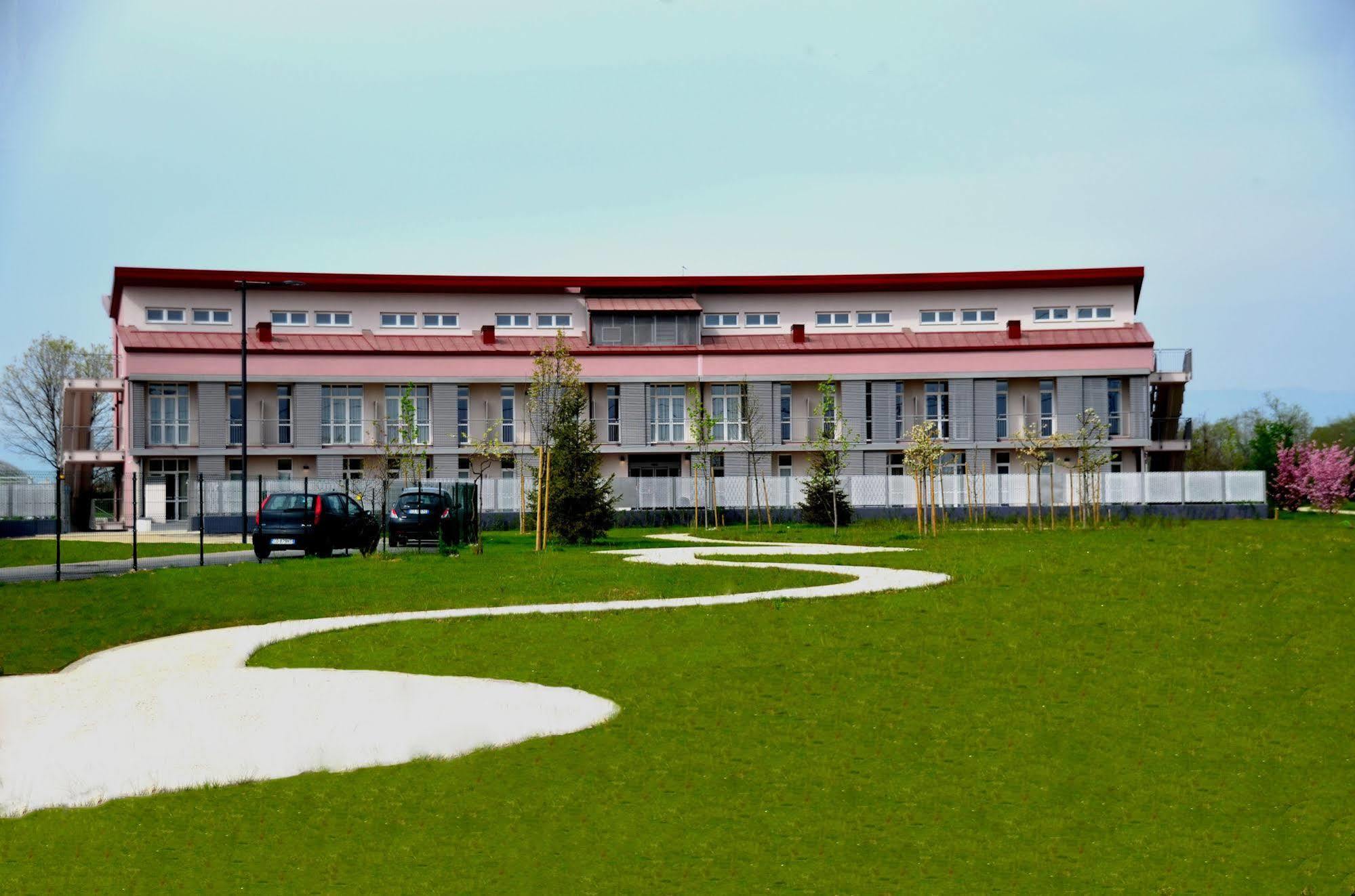 Privilege Apartments Вімеркате Екстер'єр фото