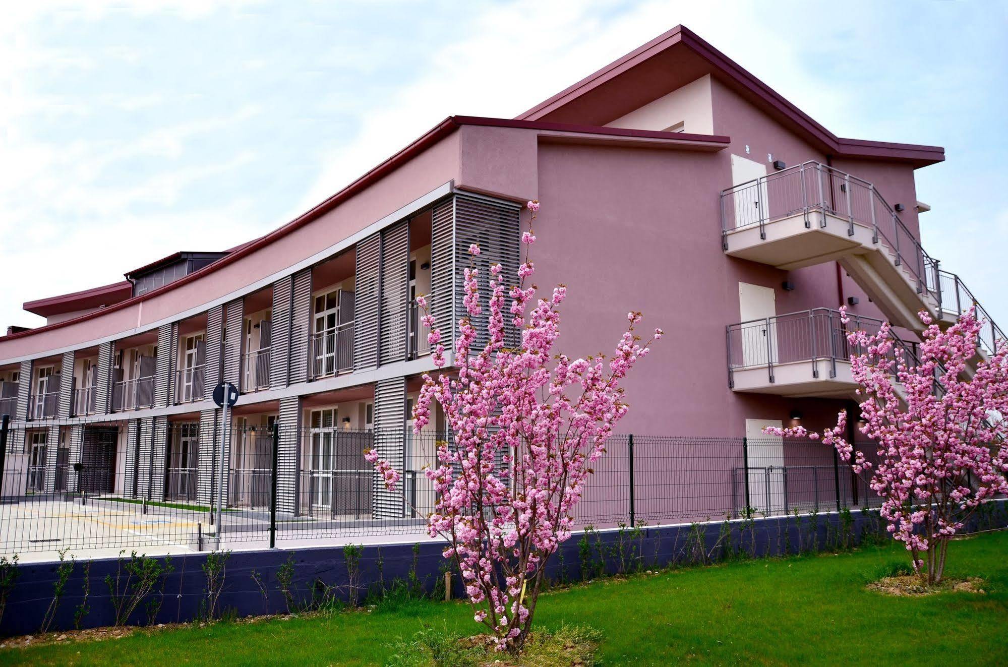 Privilege Apartments Вімеркате Екстер'єр фото
