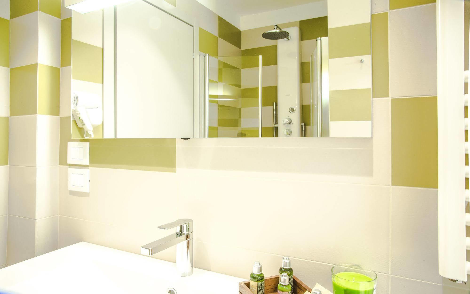 Privilege Apartments Вімеркате Екстер'єр фото